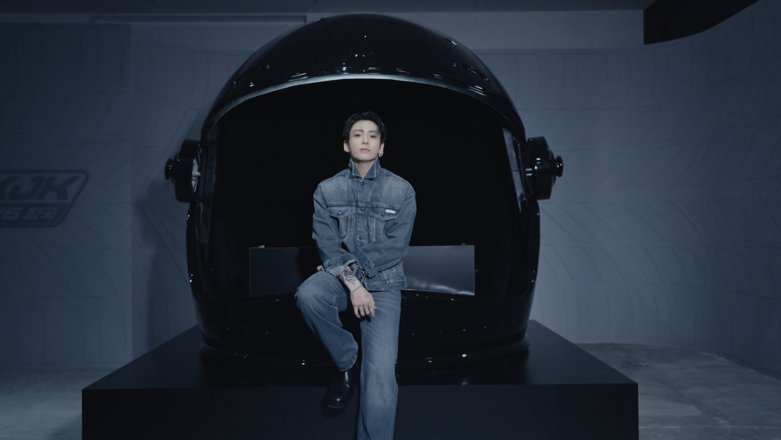 Calvin Klein | Jung Kook - Harajuku